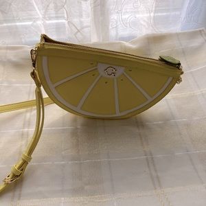 C Wonder Lemon Slice Shoulder Purse